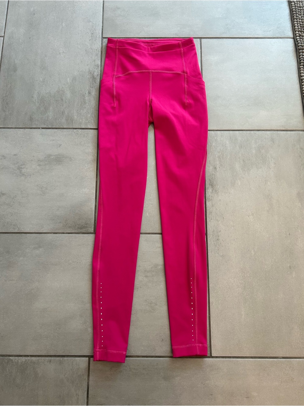 Lululemon Swift Speed High-Rise Tight 25" | Raspberry Rave - Picture 2 of 5